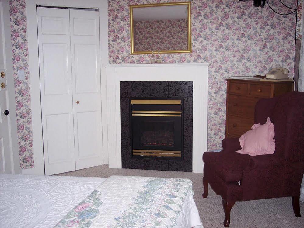 Glen Oaks Inn Intervale エクステリア 写真